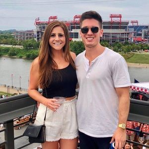 Meet your Posher, Tori